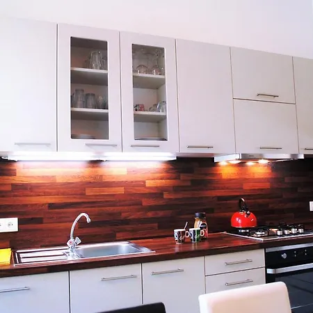 Apartment Krakovska 18